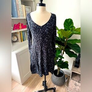 Hollister NWT fall floral dress!